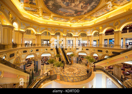 Macao,Cina - feb,17,2017:hotel veneziano è un hotel di lusso e resort casinò di Macau di proprietà di american las vegas sands company. Foto Stock