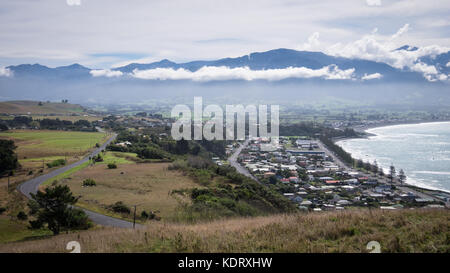 La vista dal sentiero che conduce al belvedere di Kaikoura nell'Isola Sud della Nuova Zelanda Foto Stock