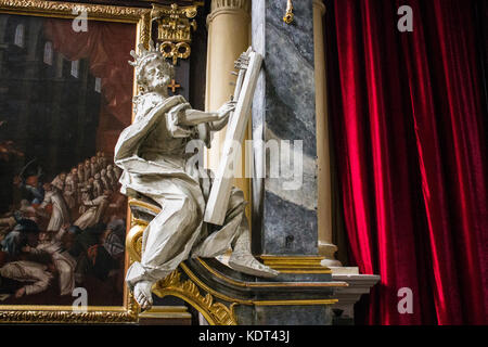 All interno della cattedrale basilica della Natività della Beata Vergine Maria a Sandomierz, Polonia. una chiesa gotica costruita nel XIV secolo Foto Stock