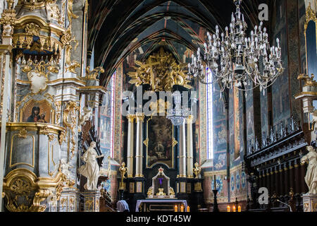 All interno della cattedrale basilica della Natività della Beata Vergine Maria a Sandomierz, Polonia. una chiesa gotica costruita nel XIV secolo Foto Stock