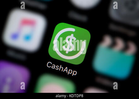 Una inquadratura ravvicinata del logo che rappresenta la CashApp icona app, come si vede sullo schermo di un telefono intelligente (solo uso editoriale) Foto Stock