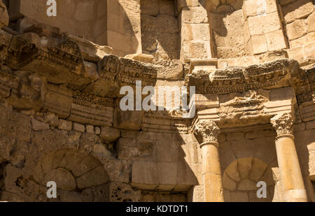 Ninfeo romano, rovina della città di Jerash, antica Gerasa, sito archeologico, Giordania, Medio Oriente Foto Stock