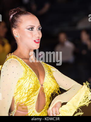 Il sessantacinquesimo international dance latina campionati a international hall brentwood, concorrenti provenienti da tutto il mondo Foto Stock