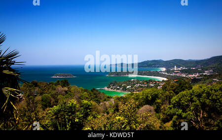 Costa occidentale dell'Isola di Phuket, Kata Noi Beach, Kata Yai e spiaggia di Karon Beach, sul Mare delle Andamane, Thailandia Foto Stock