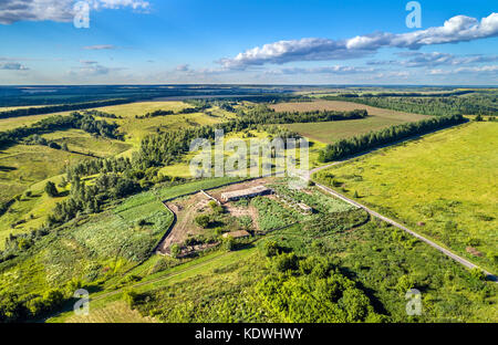 Resti di un sovietico fattoria collettiva di Kursk Regione della Russia Foto Stock