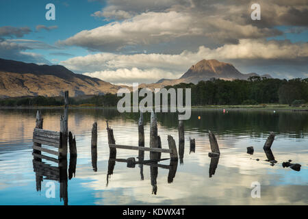 Loch Maree & Slioch, Wester Ross, Scotland, Regno Unito Foto Stock