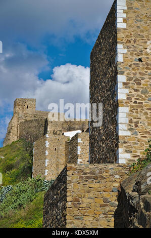 Mertola muro di castello. Alentejo, Algarve Foto Stock