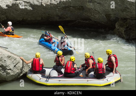 White water rafting nelle Gorges du Verdon in Provenza Foto Stock