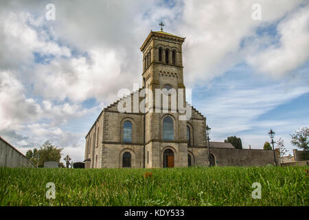 Moody sky sulla chiesa Foto Stock