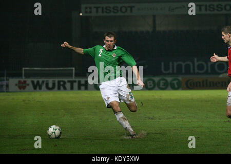 Irlanda del Nord 2 Danimarca 1 a Windsor Park Belfast. 17 novembre 2007 Qualificatore Group F Euro 2008. Gareth McAuley Irlanda del Nord (2) in azione contro la Danimarca. Foto Stock