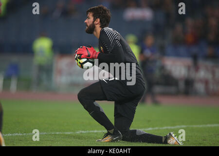 Italia, Roma, 14 ottobre 2017:allisson becker in azione durante la partita di calcio di serie a italiana tra roma vs napoli in stadio Olimpico di Roma o Foto Stock