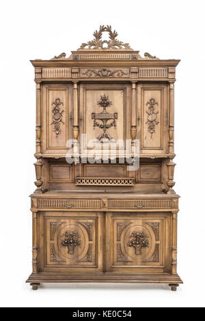 Cucina antica credenza della fine del XIX secolo. Percorso Isoleted sullo sfondo bianco. Foto Stock