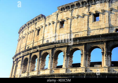 Colosseo (Anfiteatro flaviano) - Roma, Italia Foto Stock