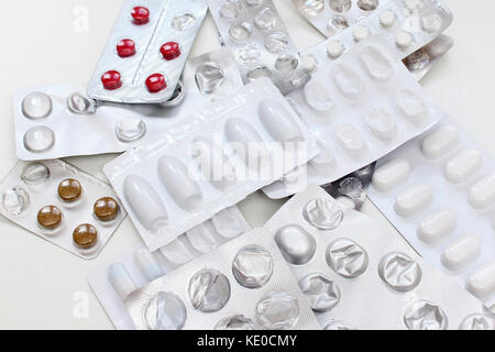 Gran mucchio di prescrizione di farmaci in blister Foto Stock