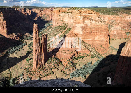 Spider Rock, Canyon De Chelly National Monument, Arizona, Stati Uniti d'America Foto Stock