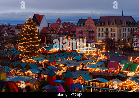 Fiera di Natale sulla Domplatz di Erfurt, Turingia, Germania Foto Stock