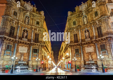 Centrale Piazza Quattro Canti di Palermo, Italia. Foto Stock