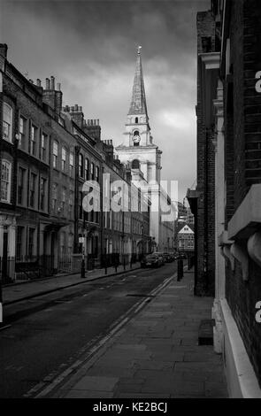 Londra. Spitalfields e la Brick Lane area di East London, Regno Unito. Ott 2017 mostra la Chiesa di Cristo Spitalfields da Nicholas Hawksmoor Foto Stock