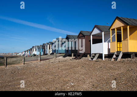 Spiaggia di capanne, Thorpe Bay, vicino a Southend, Essex, Inghilterra Foto Stock