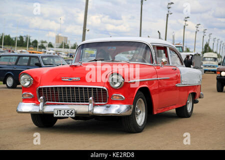 Forssa, Finlandia - 2 agosto 2015: classico auto Chevrolet Bel Air di seconda generazione, fabbricati tra il 1954-57, sulla manifestazione pubblica di pick nick c Foto Stock