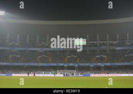 Kolkata, India. Xvii oct, 2017. Vista generale calcetto : fifa u-17 world cup india 2017 round di 16 match tra Inghilterra 0(5-3)0 il Giappone a Salt Lake stadium in Kolkata, india . credito: aflo/alamy live news Foto Stock