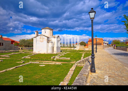 Piccola cattedrale della città di Nin, DALMAZIA, CROAZIA Foto Stock