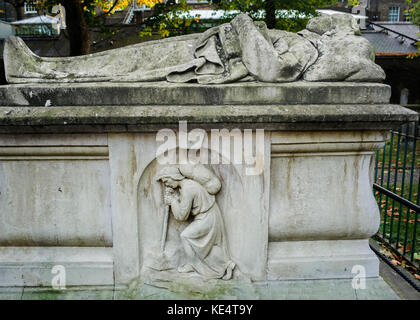 Autore john bunyan tomba, Bunyan's effige sulla sua tomba Foto Stock