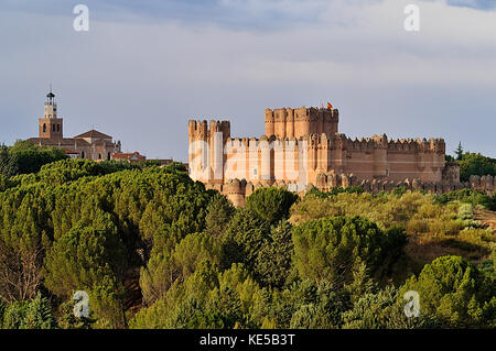 Castello di coca in Segovia. Foto Stock