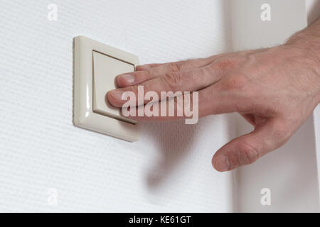 Lightswitch in una casa comune in paesi bassi Foto Stock