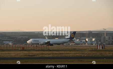 Reisen, Deutschland, Hessen, Francoforte sul meno, Flughafen, ottobre 18. Eine Boeing 747-830 der Lufthansa mit der Kennung D-ABYM. (Foto di Ulrich Roth Foto Stock