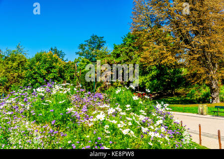 Buttes-Chaumont Park a Parigi Foto Stock