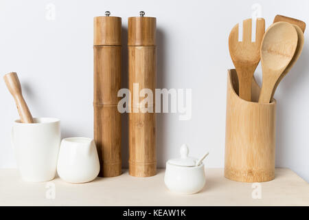 Cucina in legno utensili Foto Stock