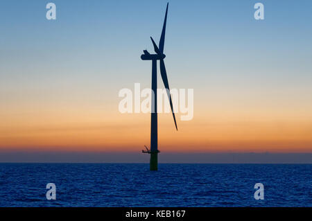 Il rampion per centrali eoliche offshore, vicino a Brighton, Inghilterra Foto Stock