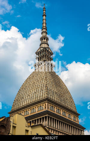 La Mole Antonelliana di Torino è il più alto edificio in mattoni nel mondo Foto Stock