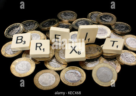 Generico pic con il nuovo regno unito pound coin per tassa/ IVA Foto Stock