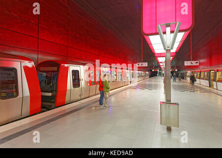 Installazione di luce nella stazione themetro hafencity university u4, Amburgo, Germania, Europa Foto Stock