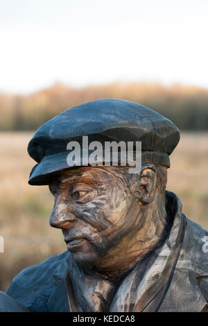 Lifesize scultura lignea del minatore realistici Foto Stock