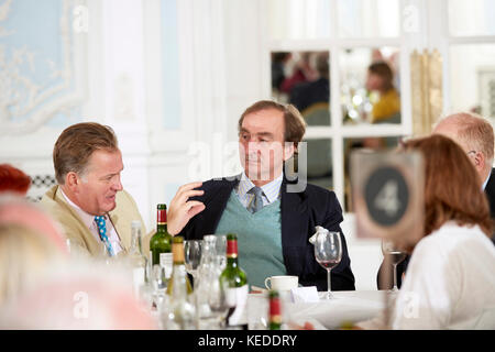 James Pembroke & Peregrine Pole-Carew Oldie pranzo letterario 17-10-17, Foto Stock