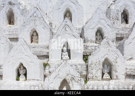 La pagoda bianca di hsinbyume (mya thein pagoda dan ) paya tempio in mingun vicino a Mandalay, myanmar Foto Stock