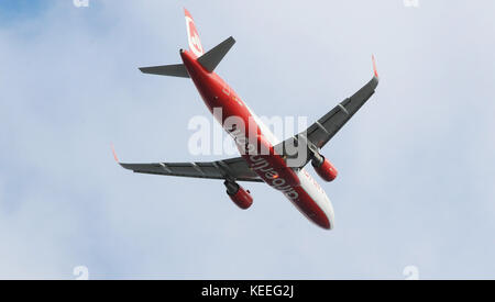 Kastrup/Copenhagen /Danimarca - 08 ottobre 2017. Volo aereo in aereo sull'aeroporto internazionale Kastrup di Copenhagn con volo diretto a Berlino Germania . Foto Stock