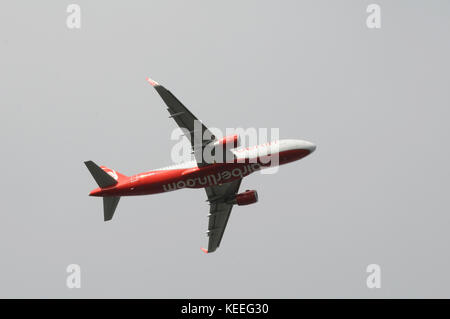 Kastrup/Copenhagen /Danimarca - 08 ottobre 2017. Volo aereo in aereo sull'aeroporto internazionale Kastrup di Copenhagn con volo diretto a Berlino Germania . Foto Stock