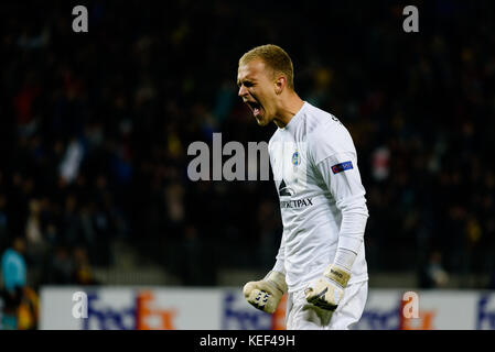 Barysaw, Bielorussia. 19 ottobre 2017. l Dzianis Shchargitski del FC BATE celebra il punteggio nella partita Europa League contro il FC Köln a Barysaw, Bielorussia. Credit: Yahor Shumski/Alamy Live News Foto Stock