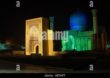 Un riesame del complesso, gur emiro di notte. architettura antica dell Asia centrale Foto Stock