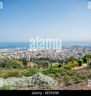 Israele Haifa - 8 ottobre: Bahá'í World Center - un luogo di pellegrinaggio per i Bahá'í seguaci e uno dei più visitati posto in Israele Foto Stock