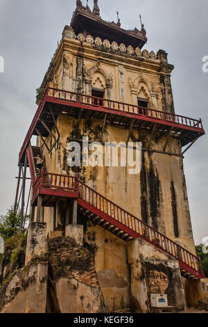 Watch Tower, Inn Wa, Mandalay Region, Myanmar Foto Stock