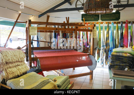 Ladies Fashion Dept., Avoca, Molls Gap, County Kerry, Irlanda - John Gollop Foto Stock