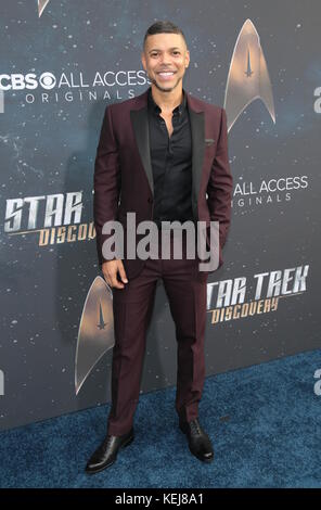 Anteprima di "Star Trek: Discovery" della CBS al Cinerama Dome - arrivi con: Wilson Cruz dove: Los Angeles, California, Stati Uniti quando: 19 settembre 2017 Credit: Guillermo Proano/WENN.com Foto Stock