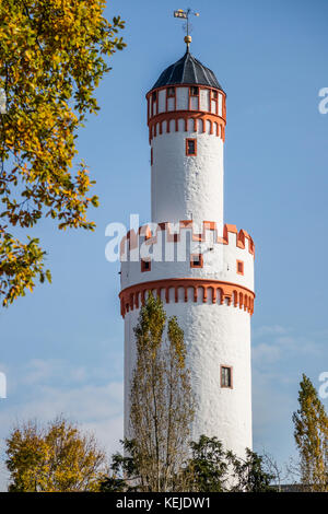 Torre bianca del castello di Landgrave a Bad Homburg vor der Höhe, città termale in Germania Foto Stock