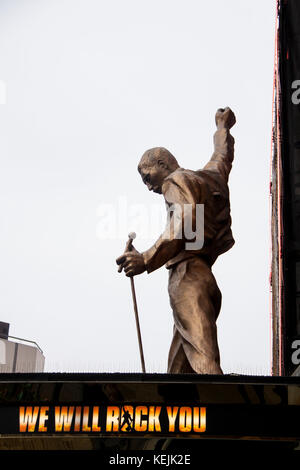 " We Will Rock You musical nel 2013 presso il Dominion Theatre, Tottenham Court Road, West End di Londra Foto Stock