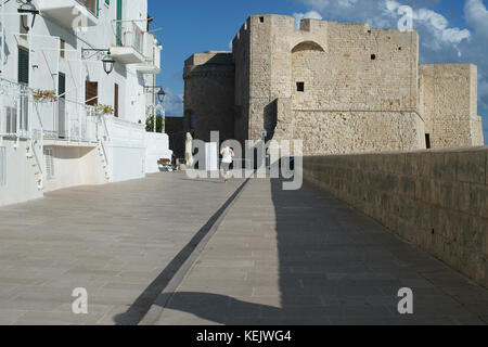 Carlo III il Castello di Monopoli, Puglia, Italia Foto Stock